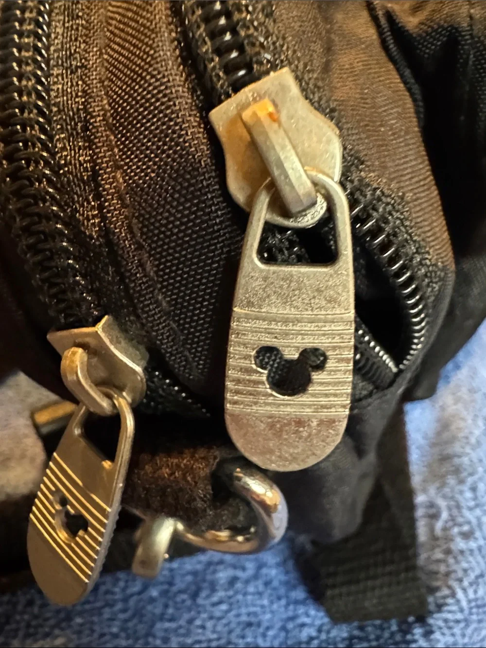 Walt Disney World Convertible Crossbody & Fanny Pack With Mickey Mouse
